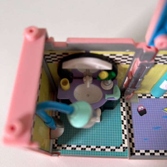Vintage 90s Bluebird Polly Pocket Dream Builder Deluxe Mansion Bathroom (93F) - Picture 3 of 14